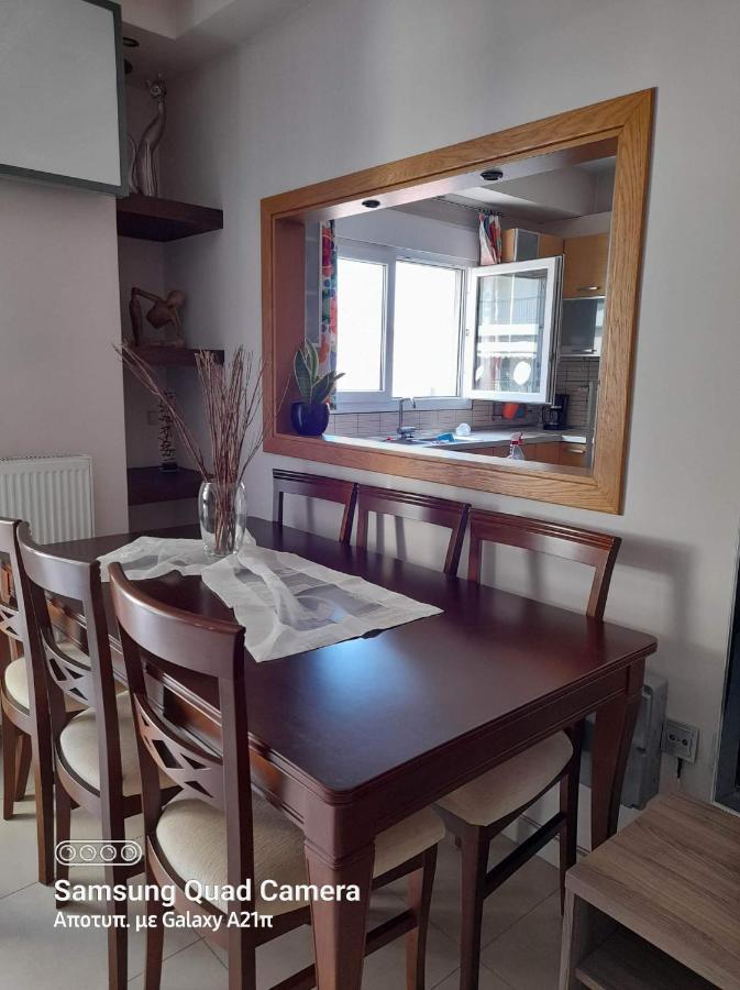 Museum Apartment Volos Bagian luar foto
