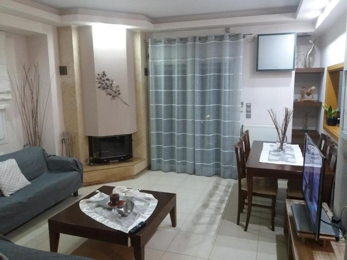 Museum Apartment Volos Bagian luar foto